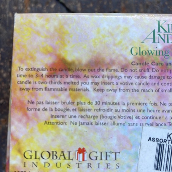 NRFB Kim Anderson Glowing Art Candle 🕯️ - Picture 4 of 6
